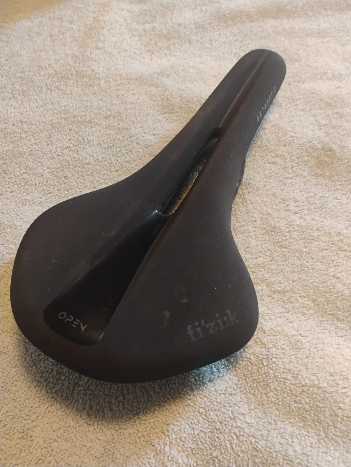 Fiz’ik Antares R1 Carbon Rail Saddle 150mm