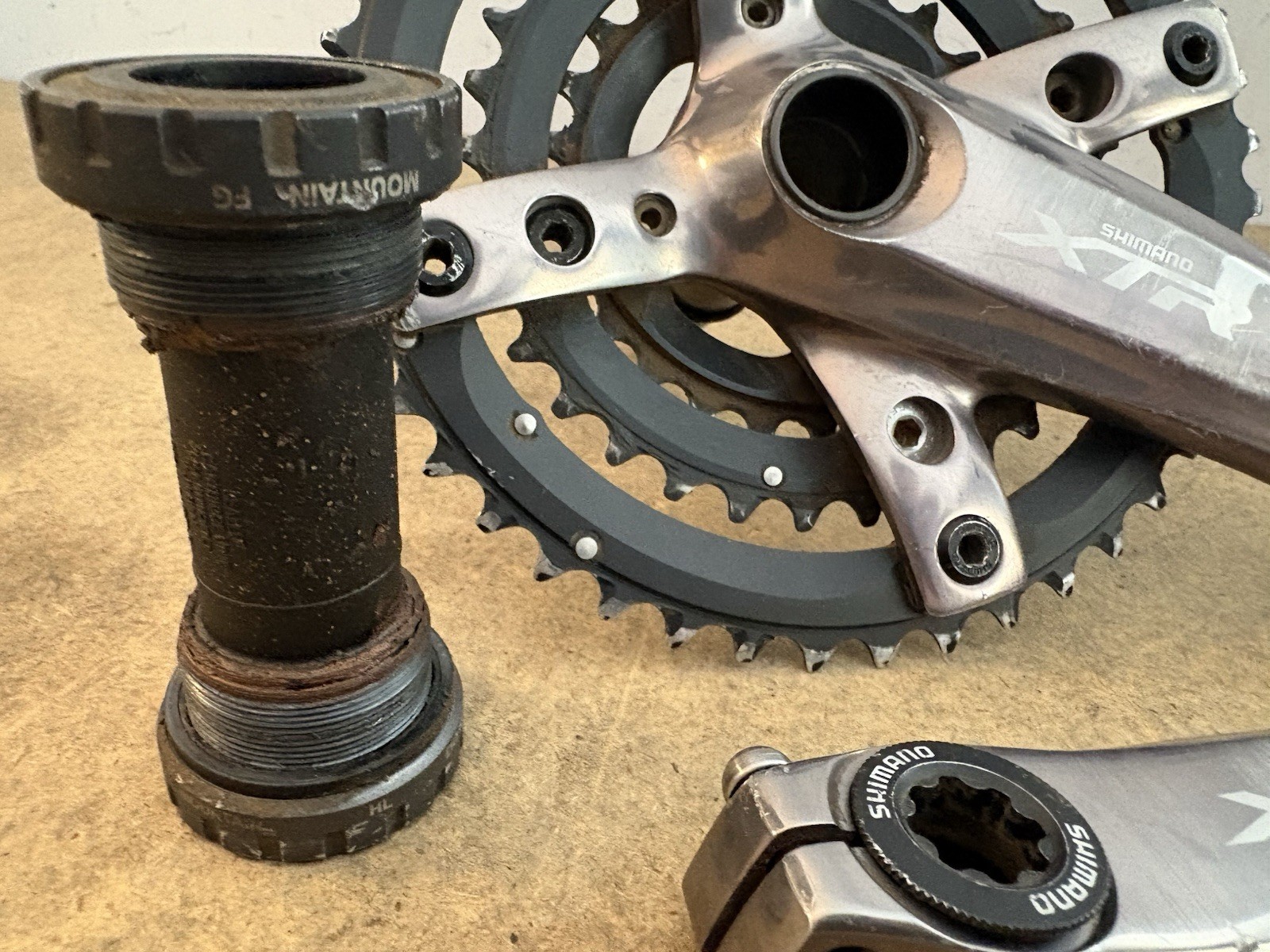 Shimano XTR FC-M960 Hollowtech 170mm Triple 44/32/24 Crankset Crank Arms