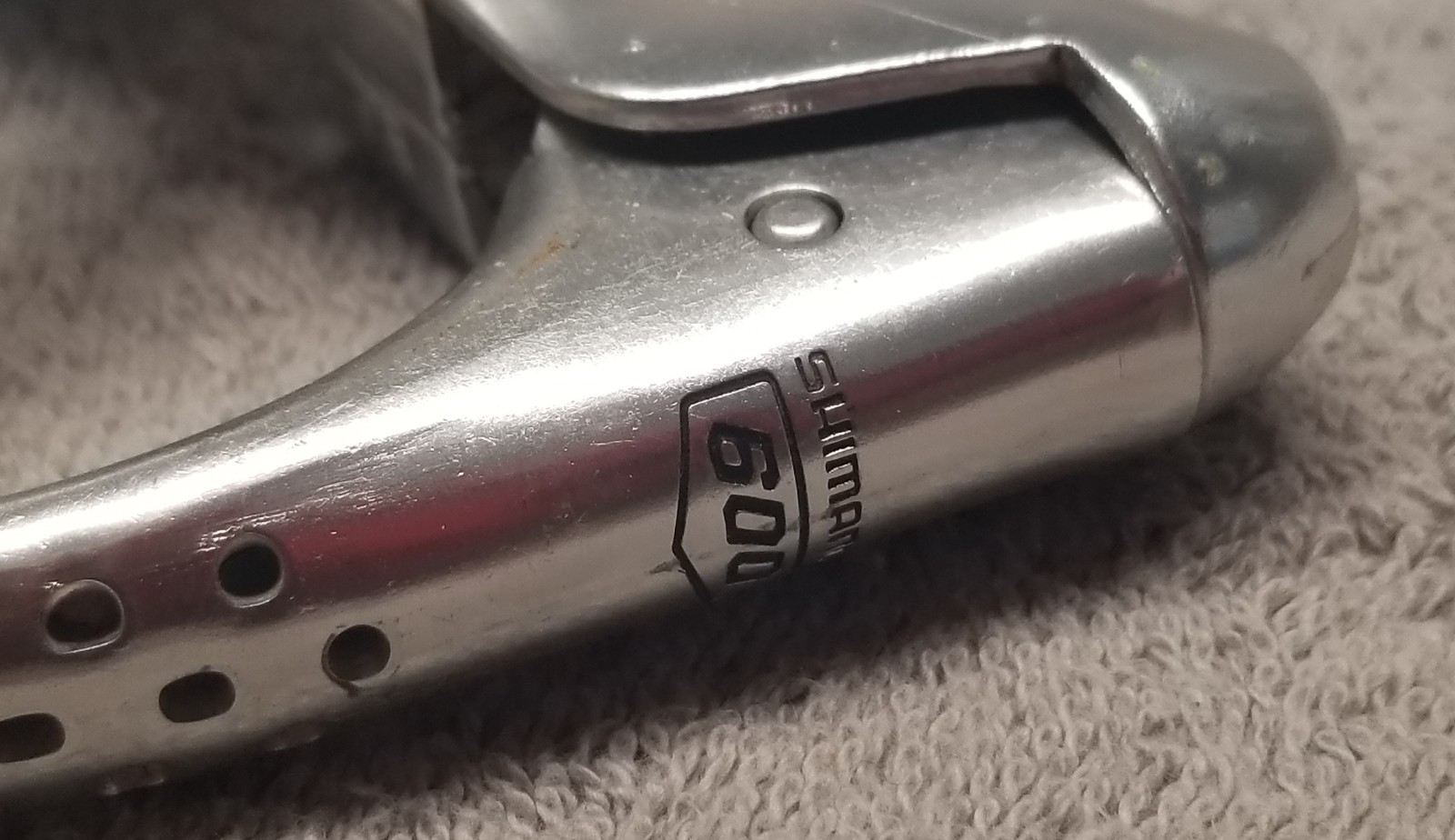Vintage Shimano 600 Brake Levers Arabesque Pair Non-Aero Silver Drilled 23.8mm