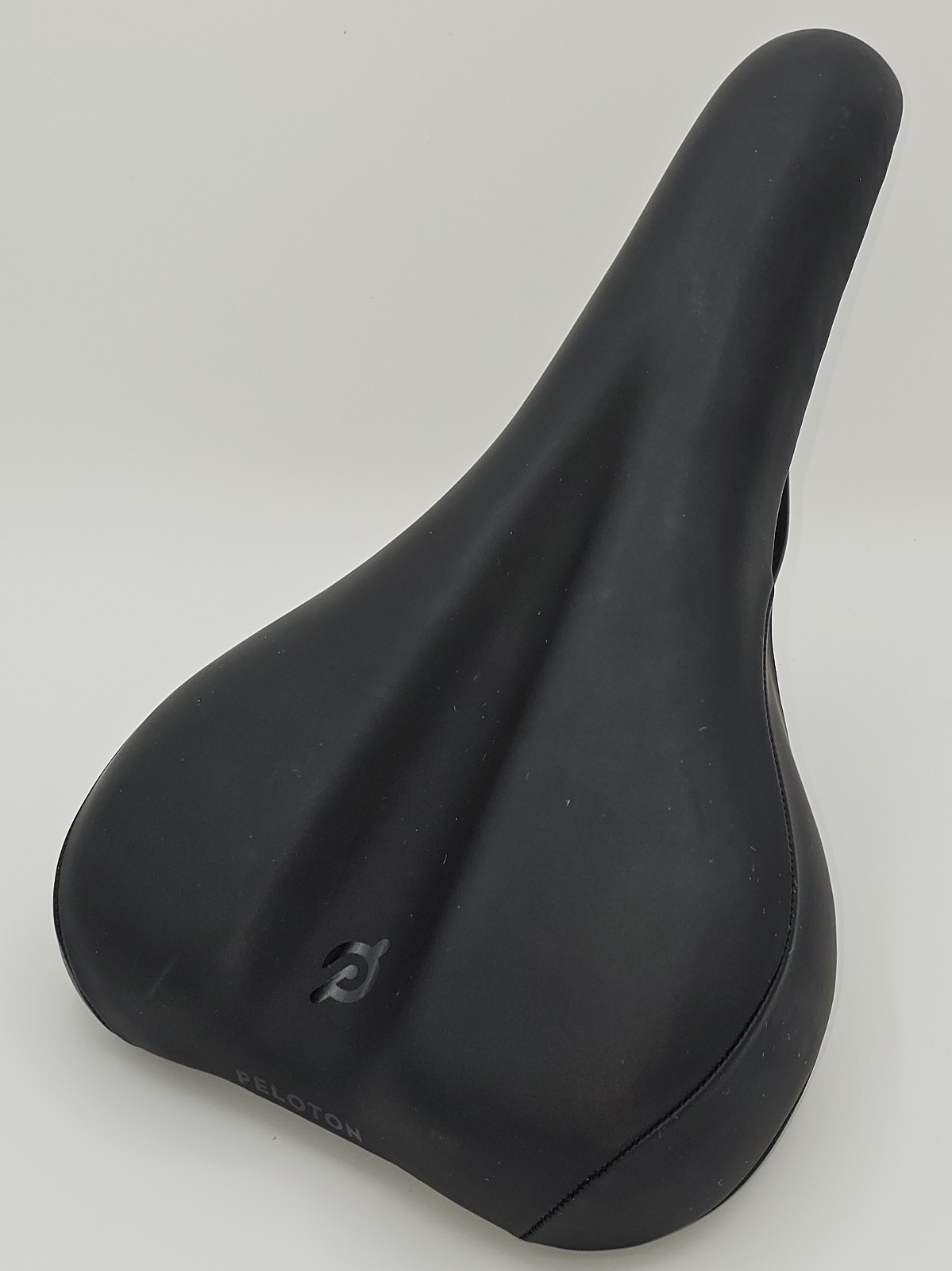 Peloton Comfort Saddle Black Synthetic for Indoor Cycling Bike Unisex Adults