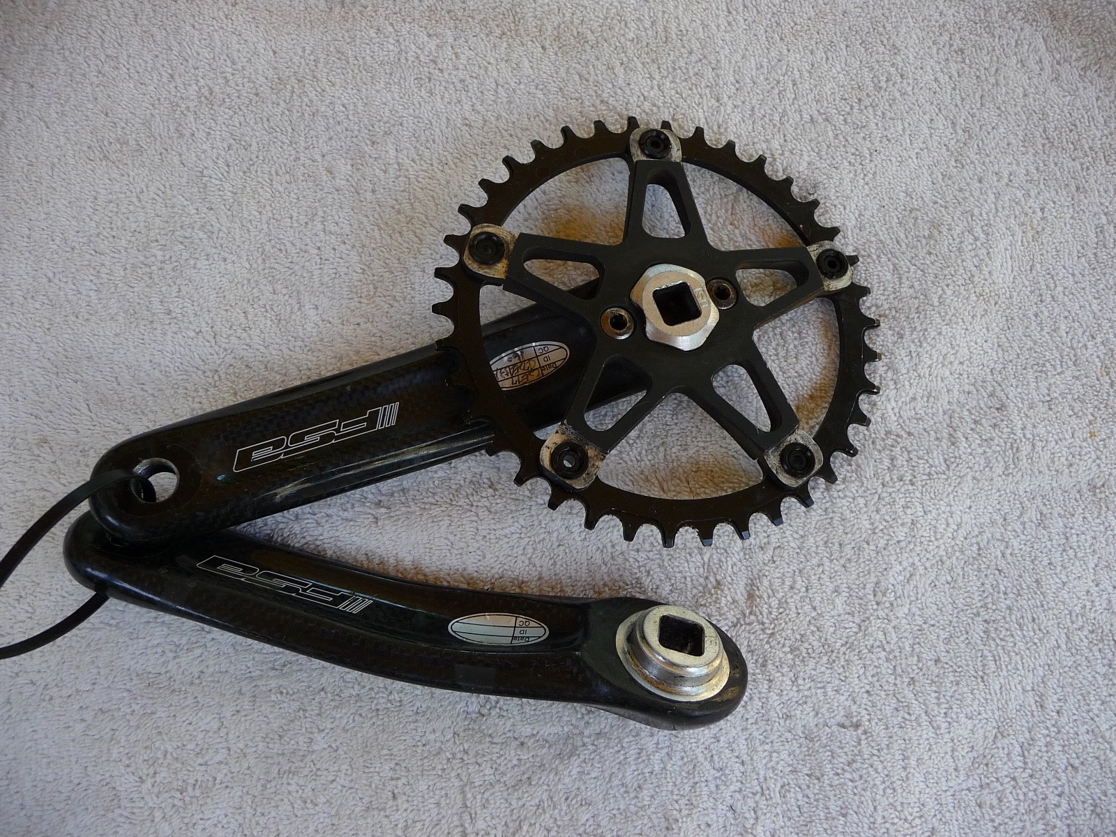 FSA square taper carbon crankset 130bcd, 38 tooth narrow wide chainring ISO 175