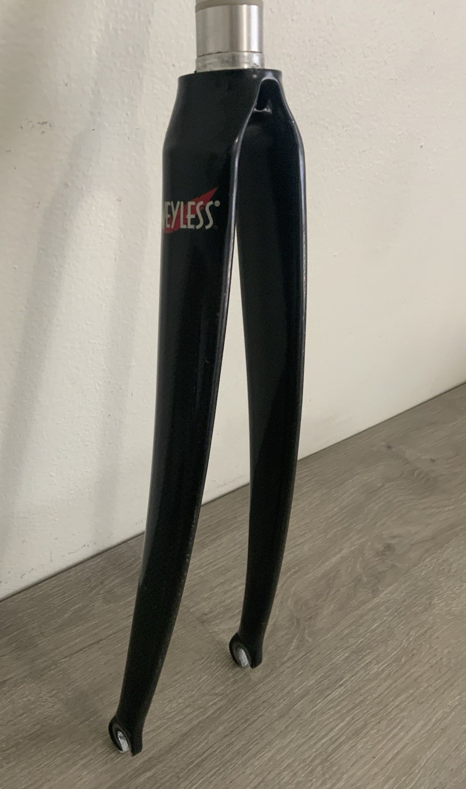 WEYLESS CARBON FORK 700C 1 1/8 INCH THREADLESS 163 MM STEERER 570 GRAMS