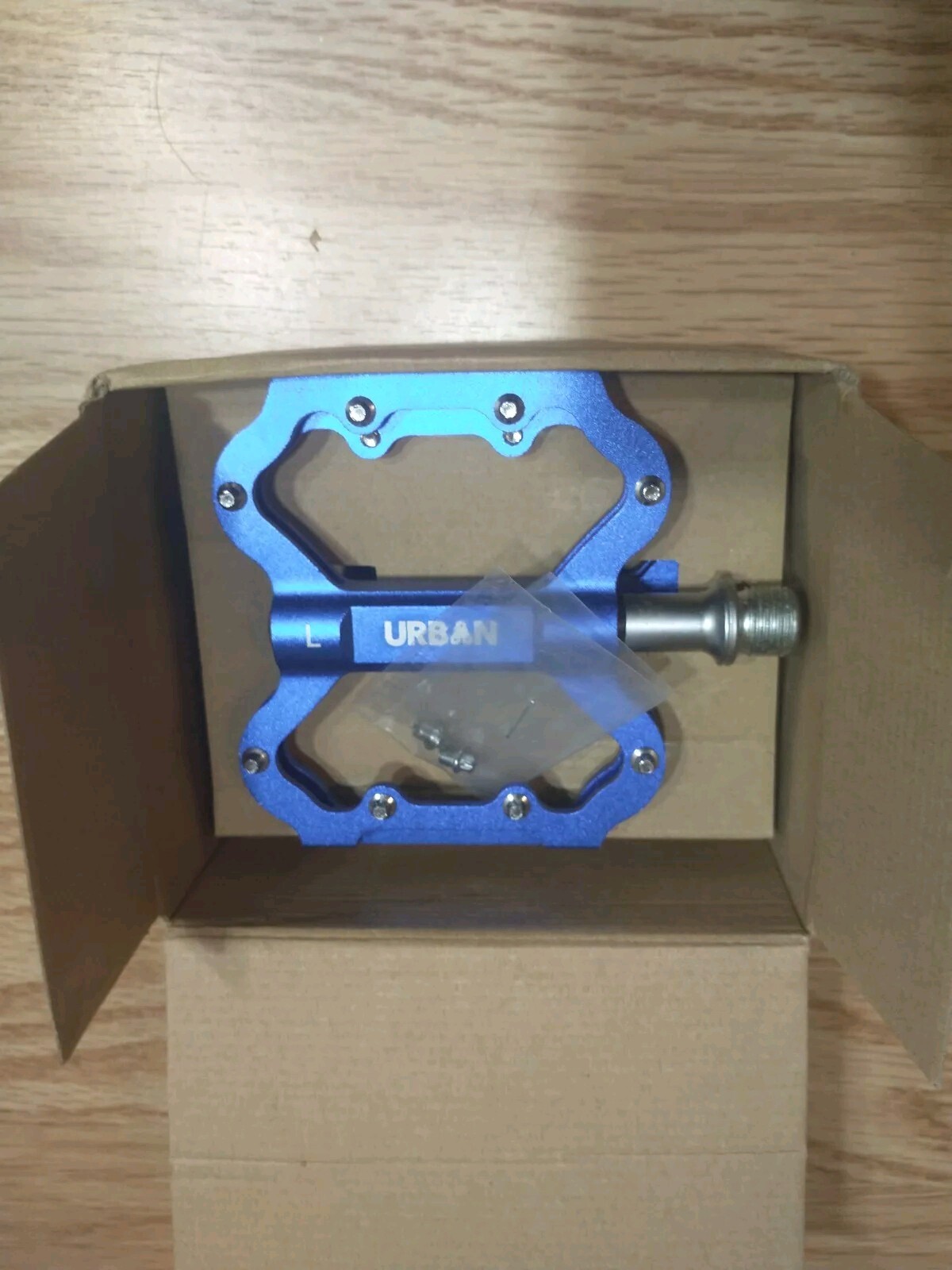 URBAN Cycling Apparel Light Pedals with 16 Hex Pins for Grip, Blue Color