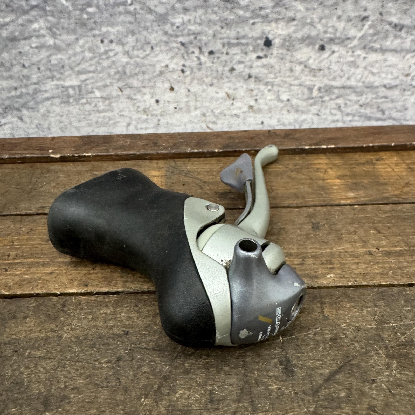 Vintage Shimano 105 ST-1055 Right Hood Cap STI Brake Shift Lever 8 Speed Parts