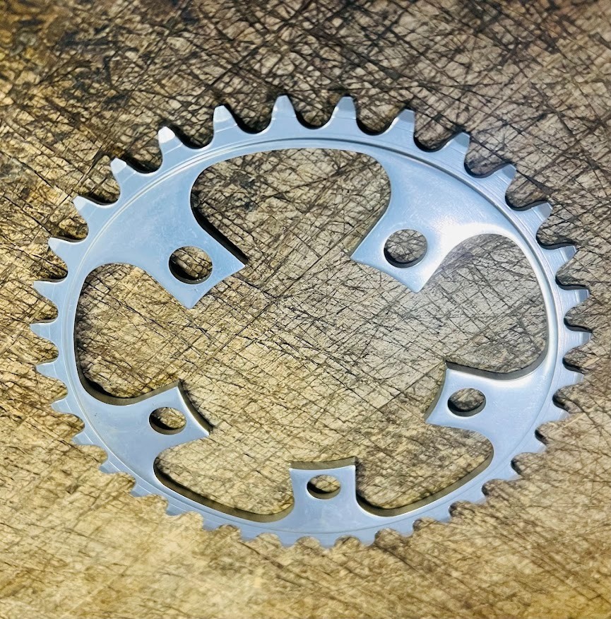 Stronglight Model 99 – 34 Tooth chainring – 86BCD – Rare – MINT Condition – 34T