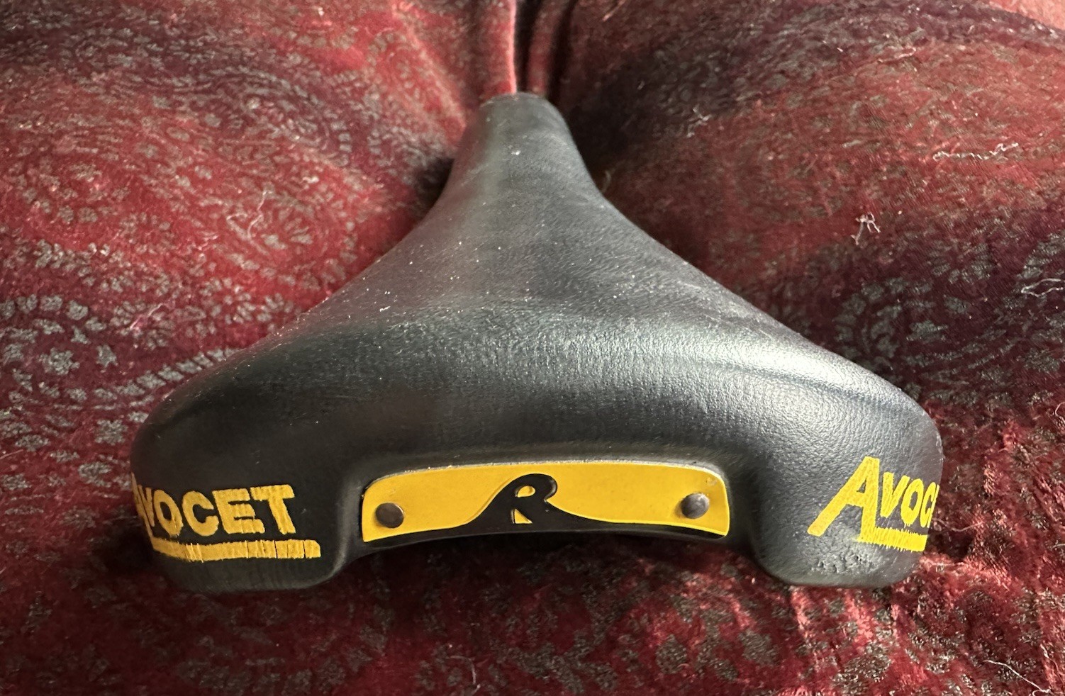 Vintage Avocet Racing 1 R1 Saddle | Black/Yellow