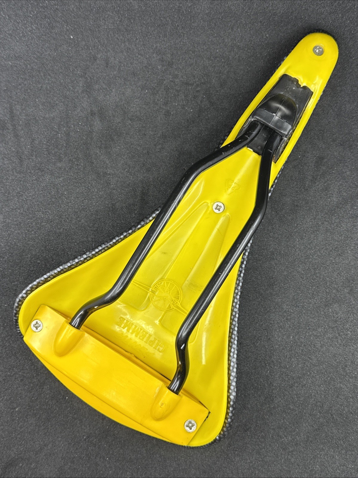 Gipiemme PENTA Saddle Black & Yellow Steel Rails 270mm x 140mm NEAR MINT