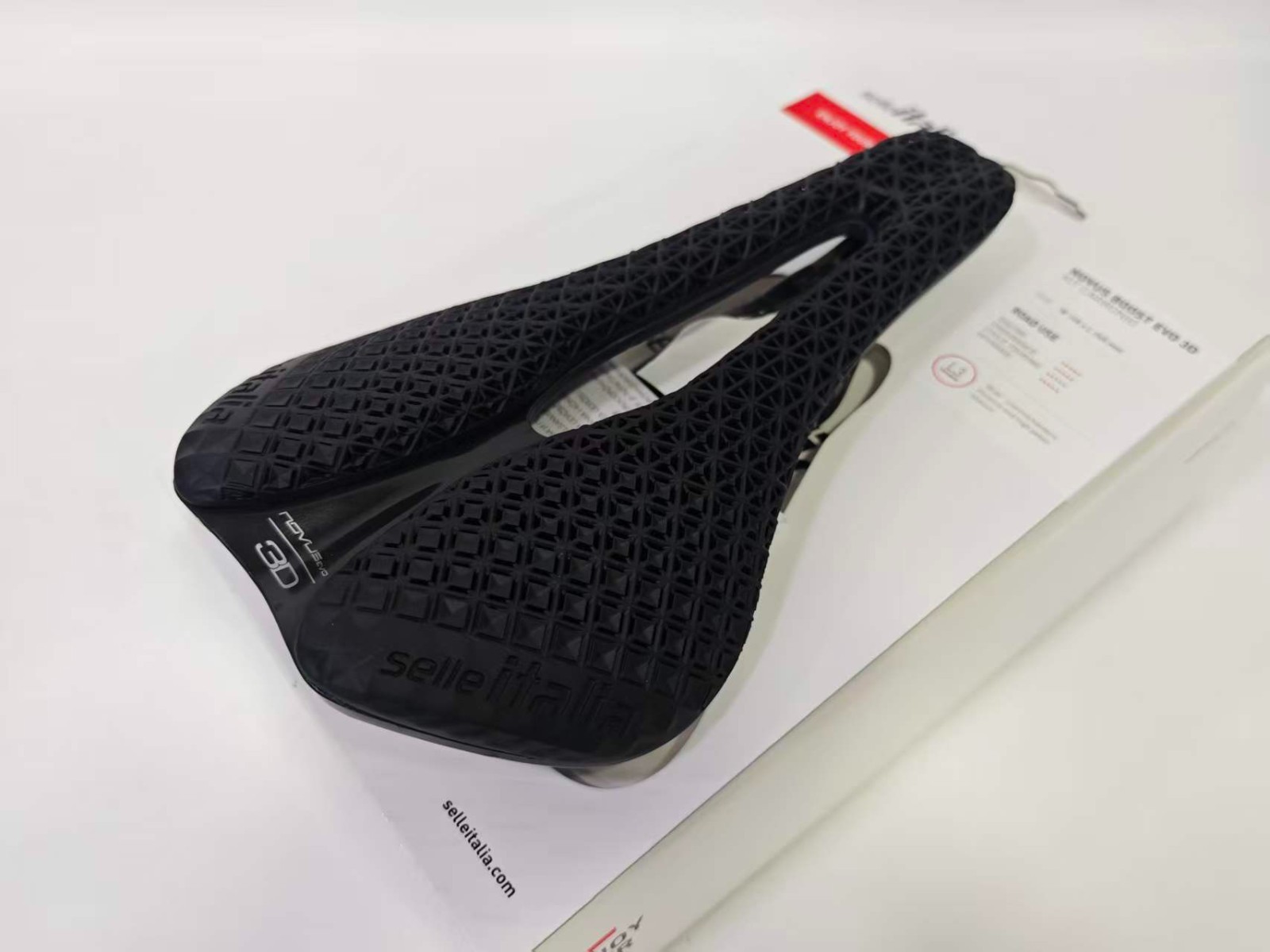 Selle Italia NOVUS Boost Evo 3D Kit Carbonio Superflow Saddle L3