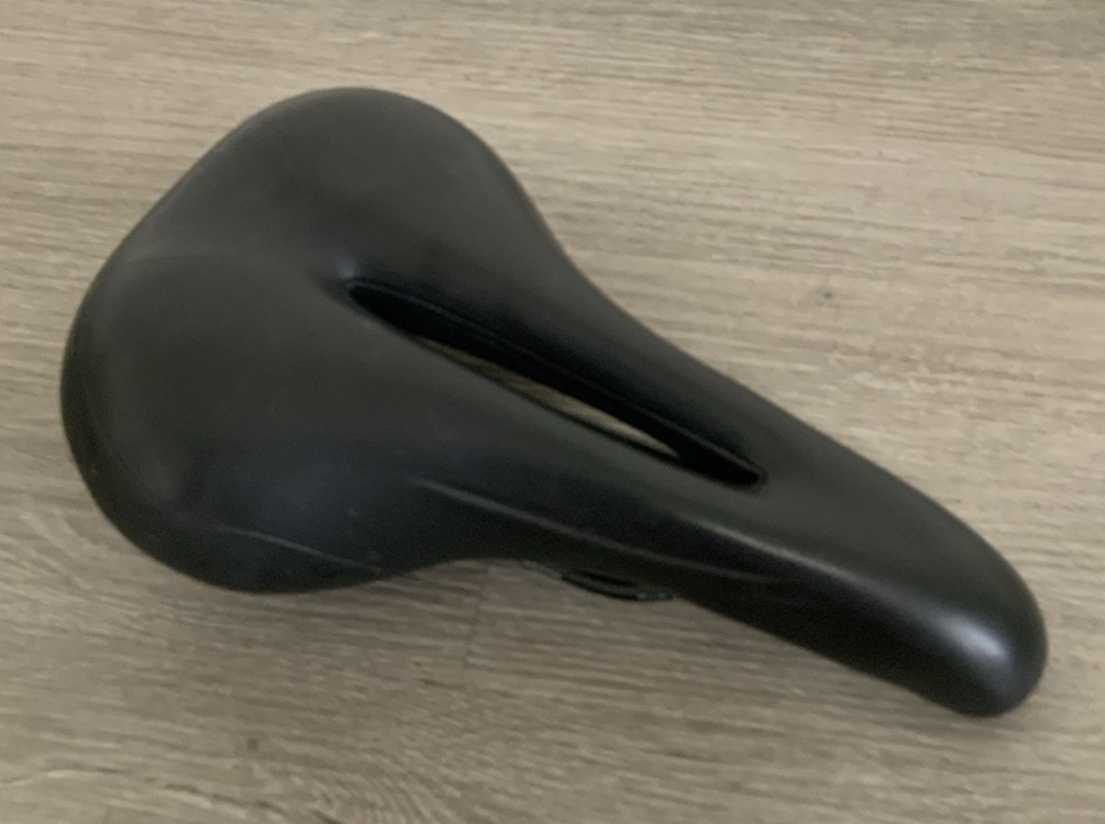 TERRY RACING COMFORT SADDLE 158 MM X 260 MM 330 GRAMS FEC ALLOY RAILS BLACK