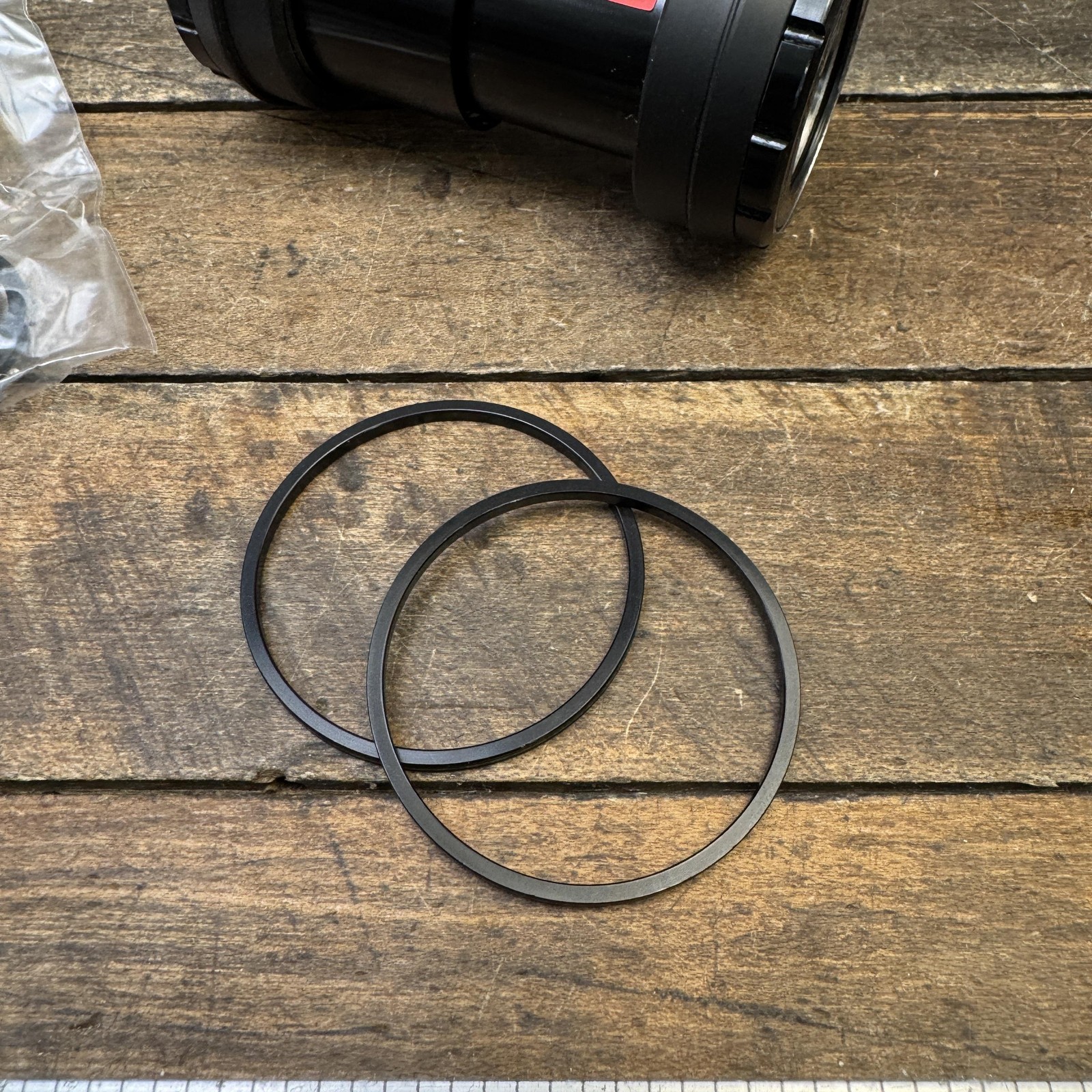 Token BB4629 Ninja DUB Bottom Bracket PF30 Press Fit 29mm Black MTB Bike