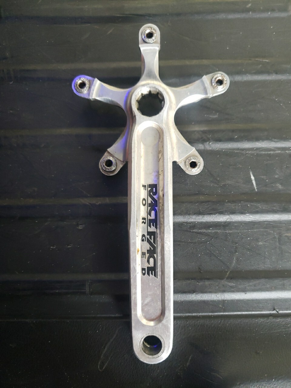 «right» Racefac Forged Crank Arm, With Bolts, 170mm , BCD 110/74mm.