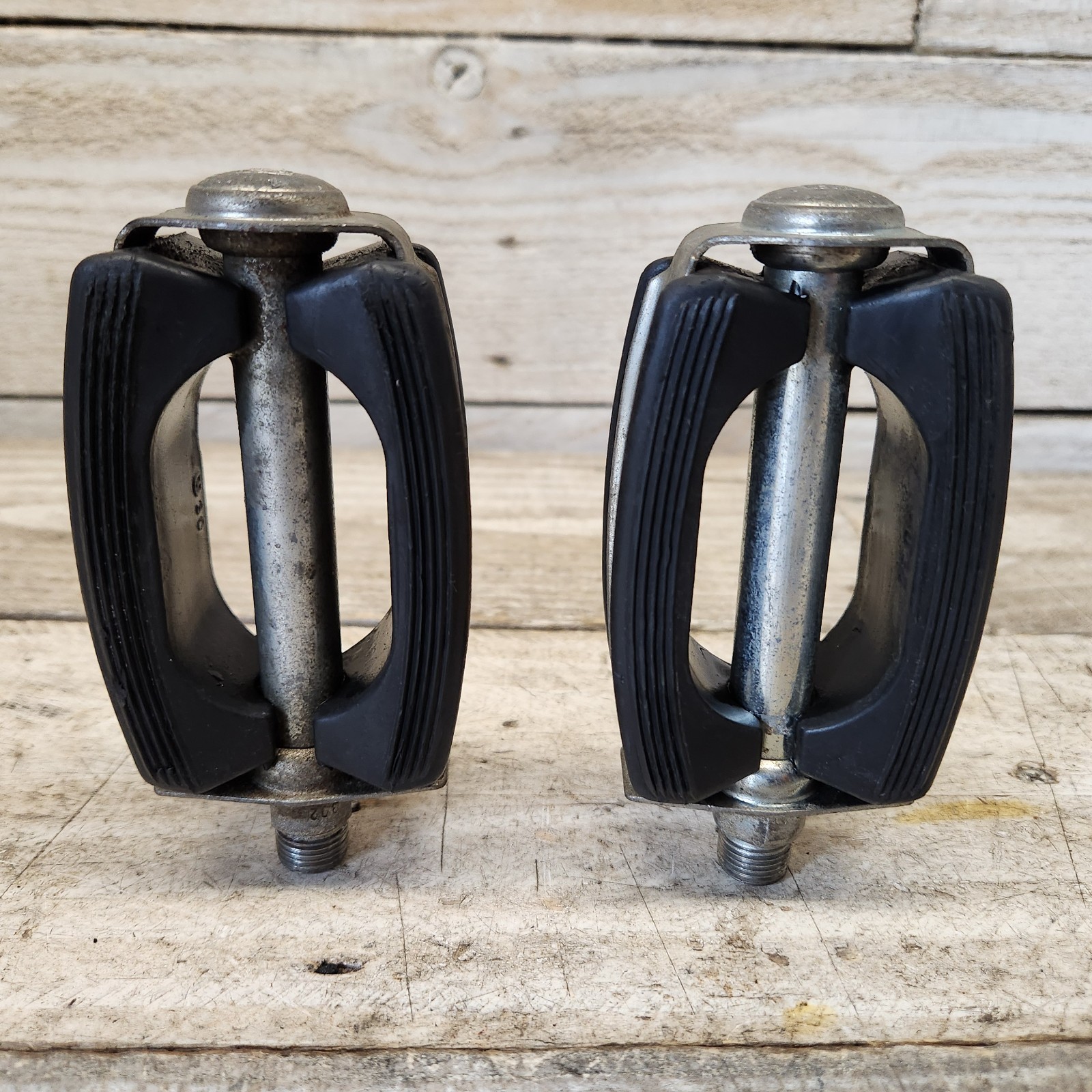 1960s UNION Bow Pedals 9/16 Cruiser Muscle Bike Ratrod Cruiser Black