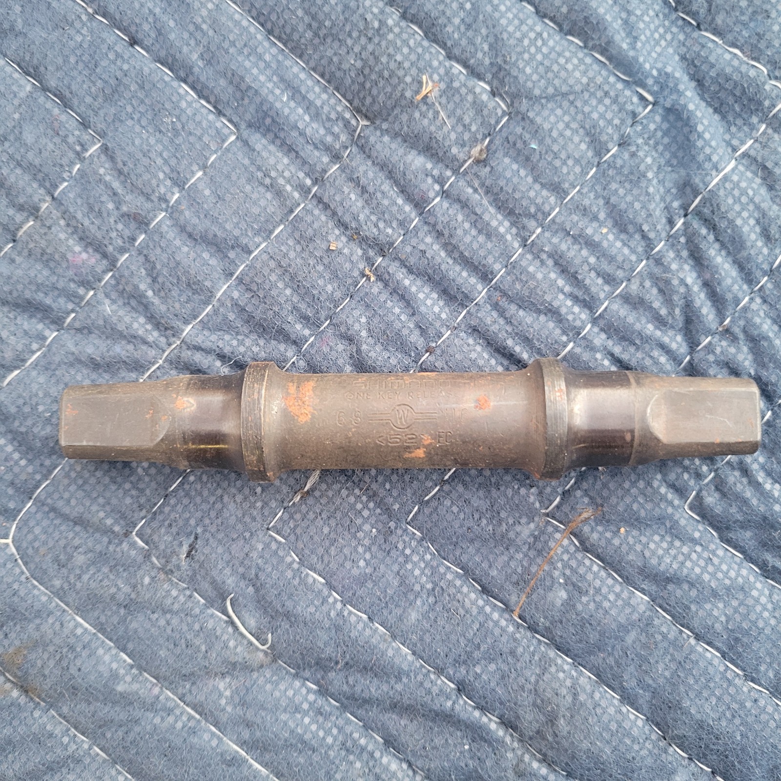 Vintage Shimano 68-W-116mm Square Taper Bottom Bracket Spindle NOS 600 AX Crank