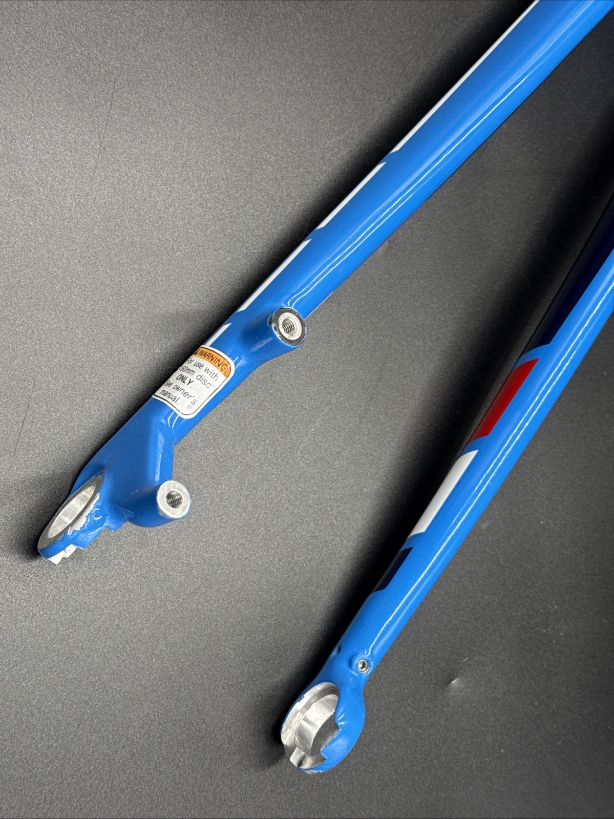 TREK Bontrager DOMANE Carbon Disc Fork Blue 48mm Rake Tapered 262mm Steerer