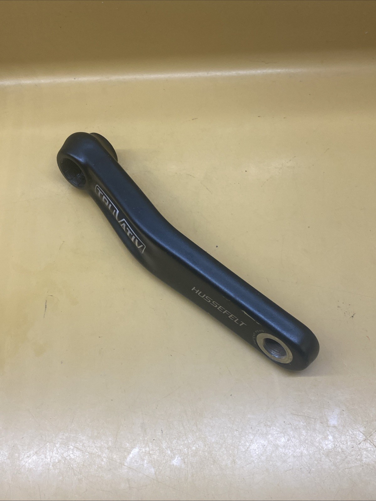 Black Truvativ Hussefelt Double 32/22 9Sp 170mm Crankset With Bottom Bracket
