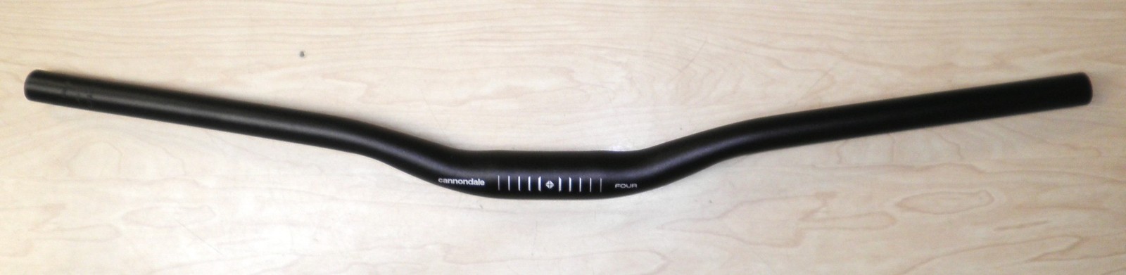 «FOUR» BLACK ALUMINUM 640mm RISER HANDLEBAR BICYCLE BIKE PARTS 266-3