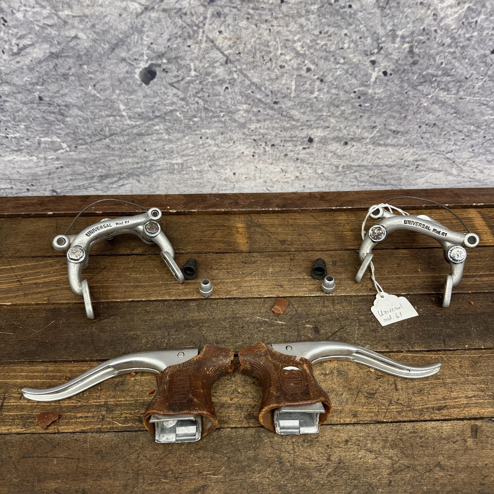 Vintage Universal Mod 61 Caliper Brakes Levers Set Center Pull F/R Road 70s 60s