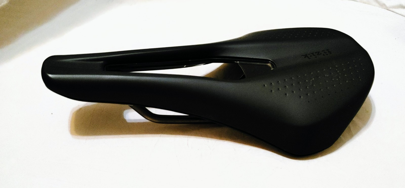 Fizik Tempo Argo Saddle 150mm /Black