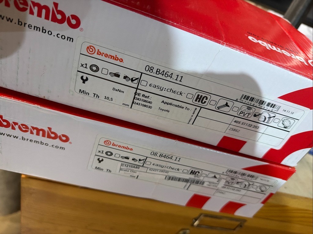 Brembo 08.B464.11 UV Coated solid Rear Brake Rotor TOYOTA OE# 4243108030