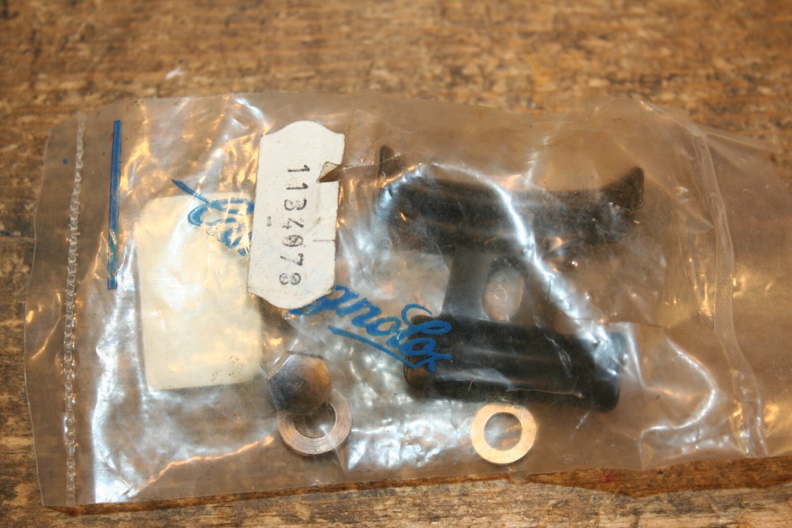 NOS CAMPAGNOLO Bottom Bracket Metal Cable Guide • Part #1134078 New-in-Package