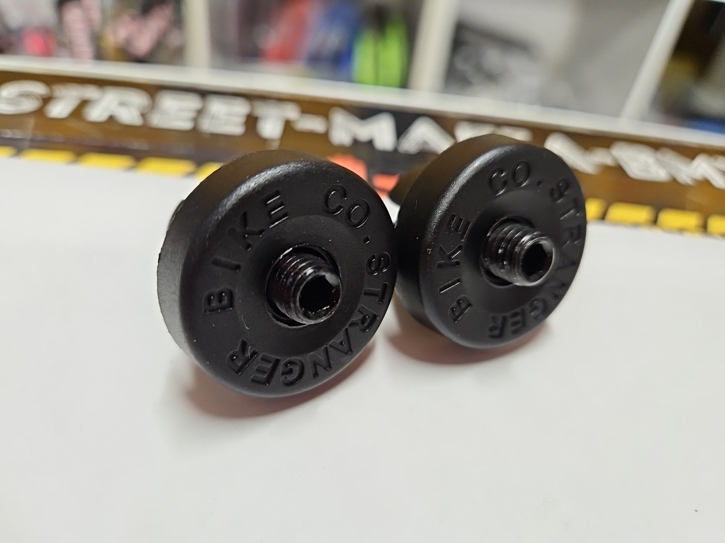 STRANGER BMX BIKE BAR ENDS NEW SCHOOL HANDLEBAR GRIP THICK PLUGS expanding NEW