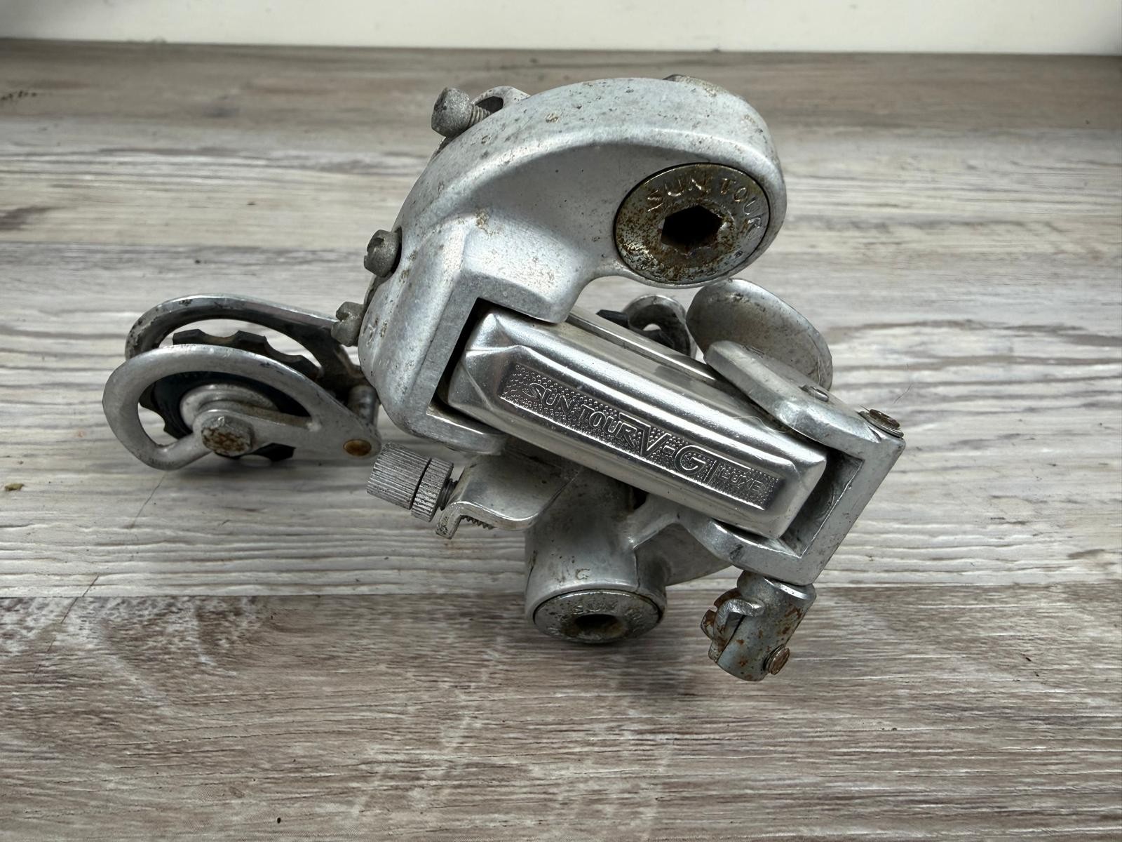 Vintage SunTour V-GT Luxe Rear Derailleur Long Cage Alloy Silver Japan