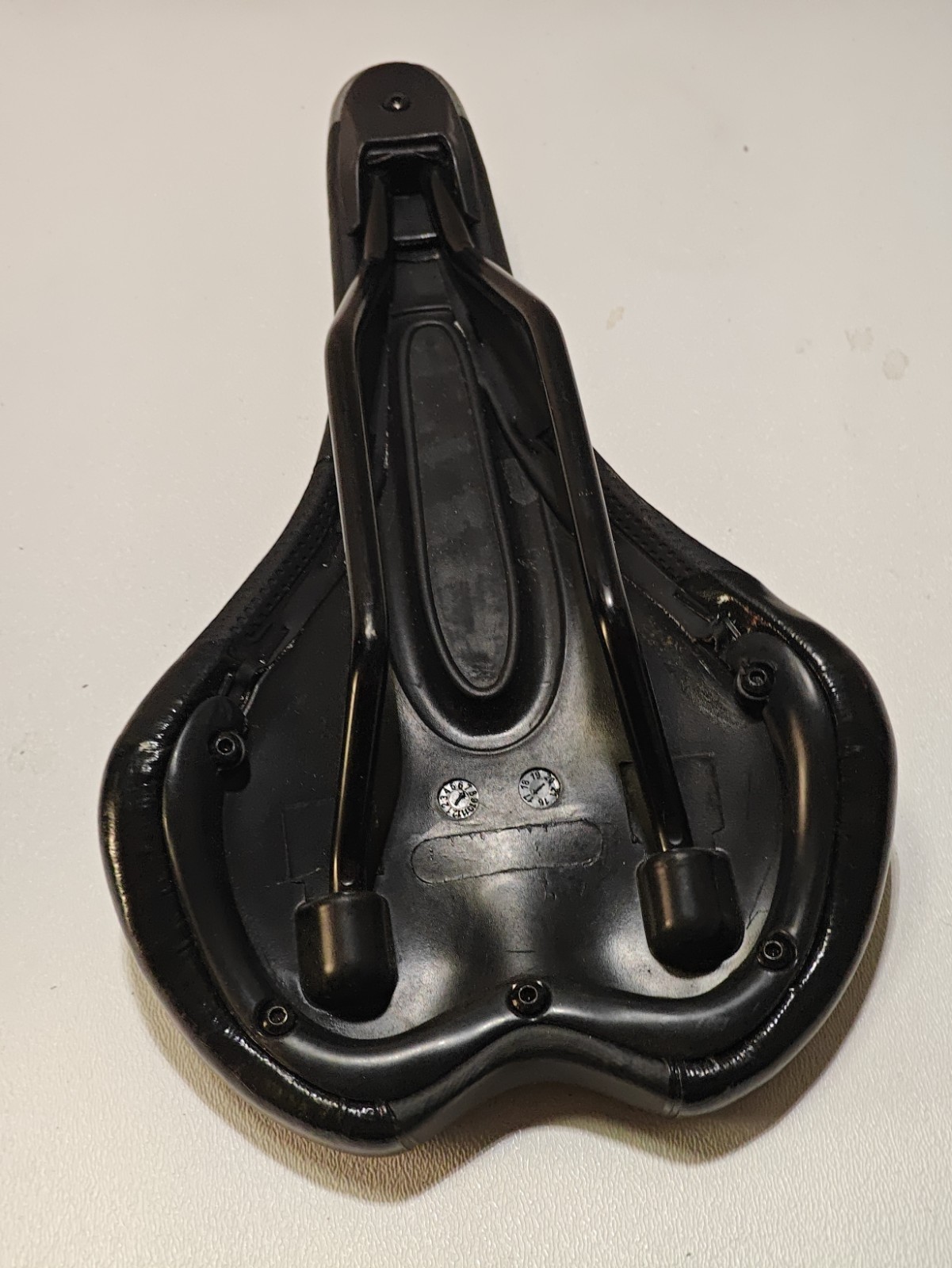 Marin Black Synthetic Comfort Bicycle Saddle Universal 7x7mm Rails Unisex