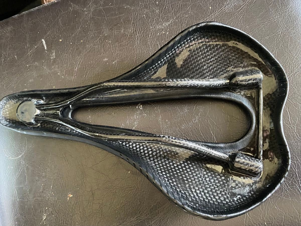 T168 Carbon Saddle Road MTB Lightweight 123g Green Text Used