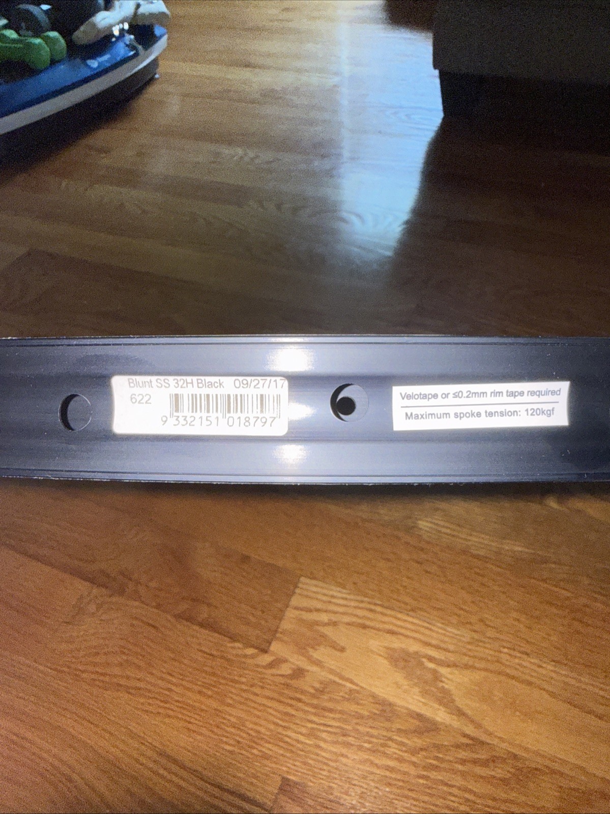 Velocity Blunt SS 29in 32h Black Rim Pair – New Condition