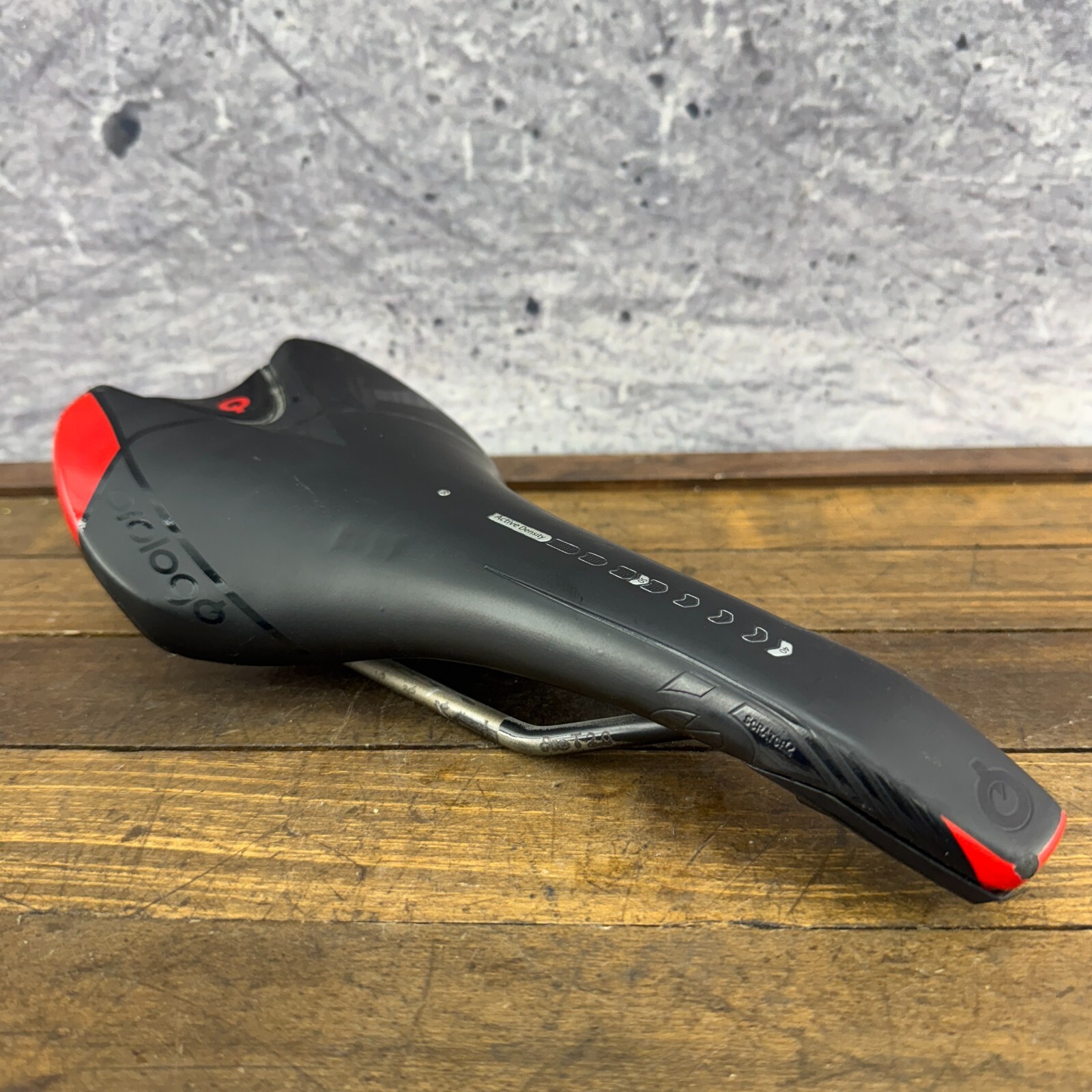 PROLOGO Scratch 2 Red Black T2.0 Rail MTB Road Bicycle Saddle Active