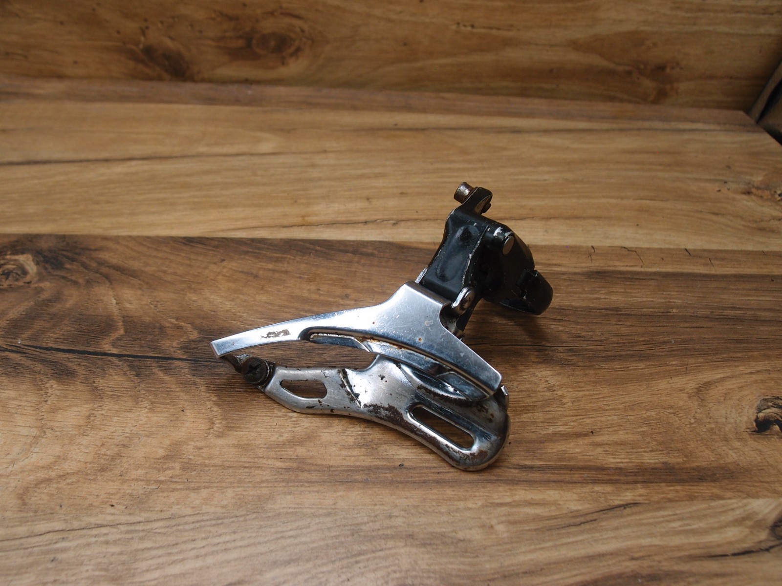 1995 front derailleur MTB Shimano Deore LX FD-M565 VIA Japan 31.8 mm bottom pull