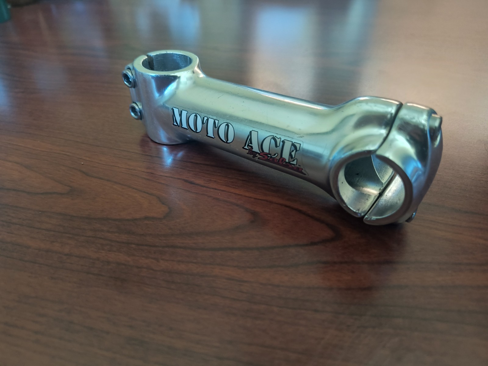 Moto Ace by Salsa Threadless Stem, 120mm, 25.4mm, 1″, Silver/Chrome