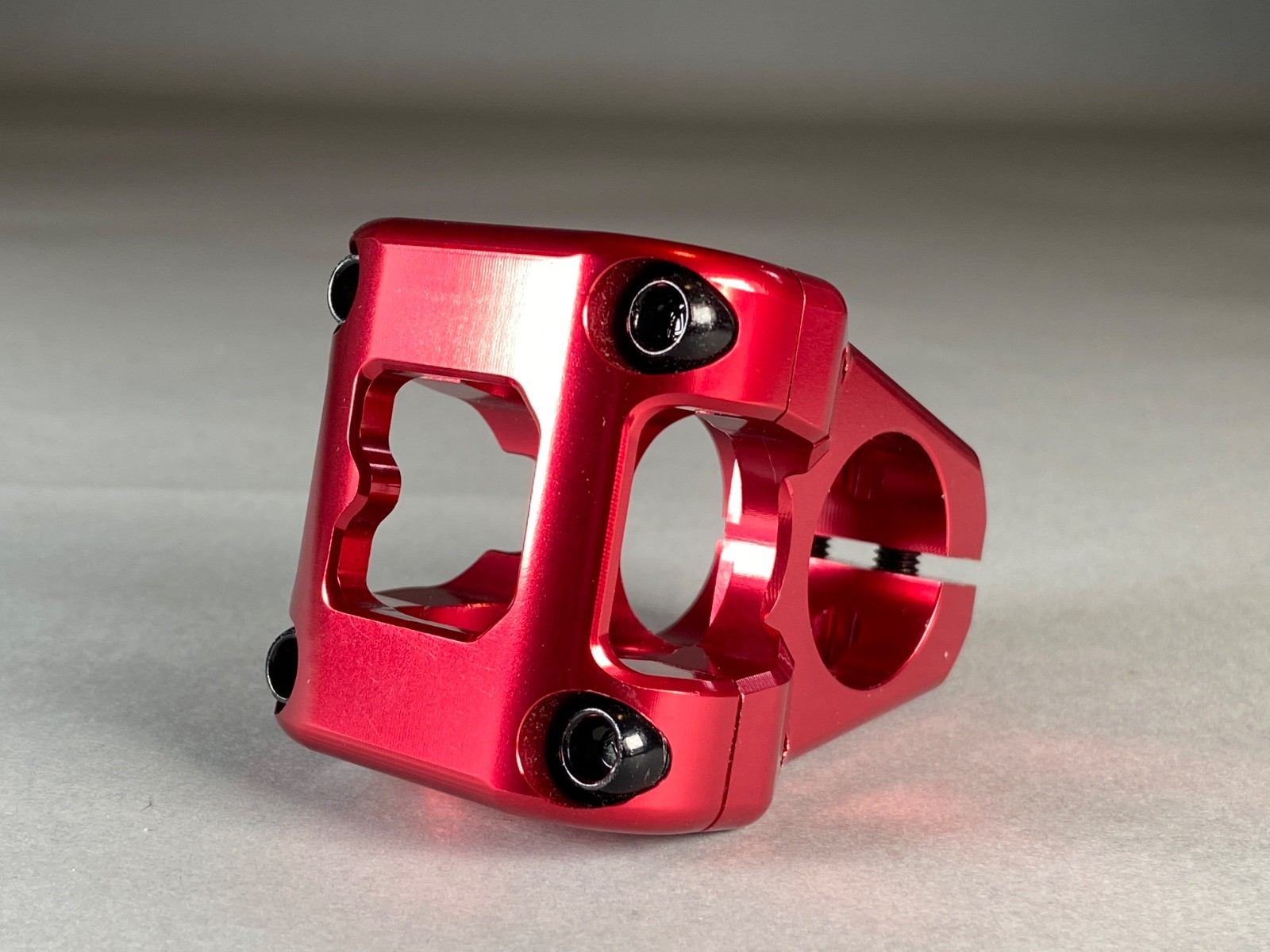 NEW Deity Cavity Stem, Red, 35mm Length x 31.8mm Mountain Bike STEM