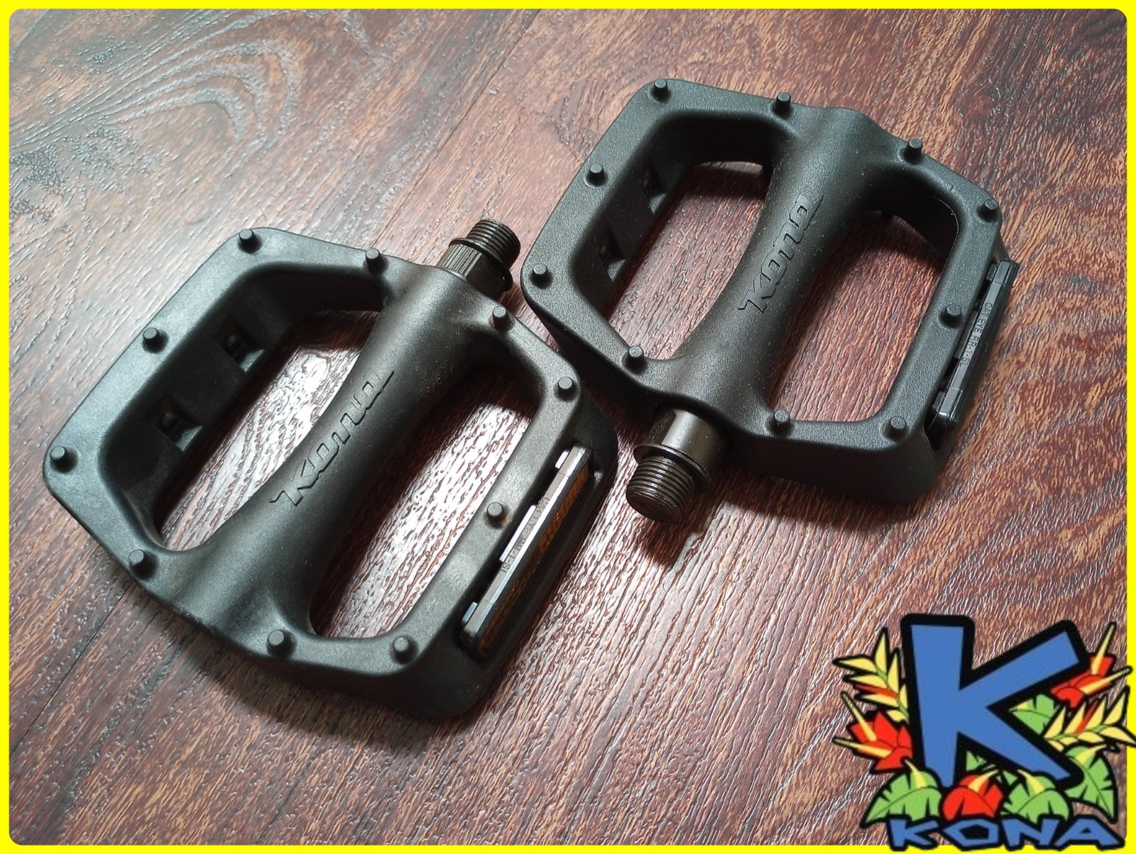 2019 Kona Lanai JS2 Mountain Bike Pedals Black Hard Composite Lightweight