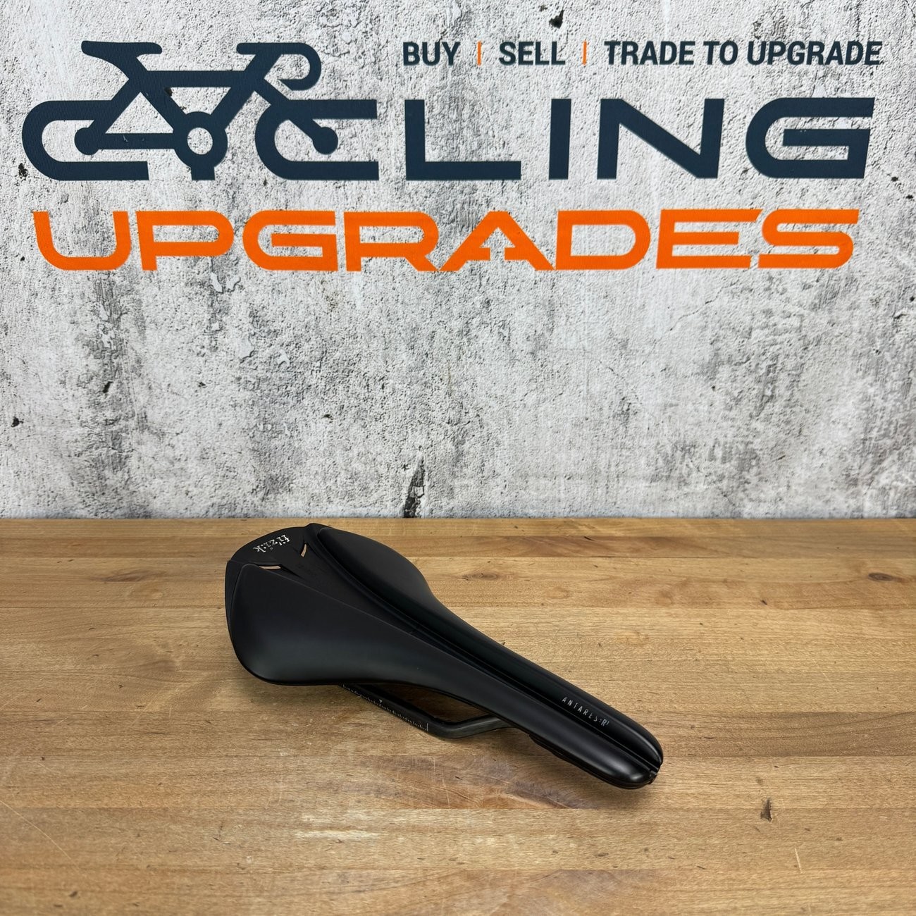 Low Mile! Fizik Antares R1 Versus Evo 139mm 7x9mm Carbon Rails Bike Saddle 172g