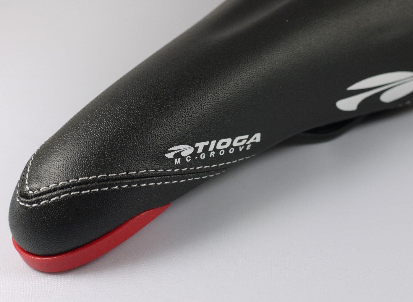 NEW TIOGA MC GROOVE SEAT SADDLE MTB OFFROAD FREERIDE 266MM 136MM BLACK RED