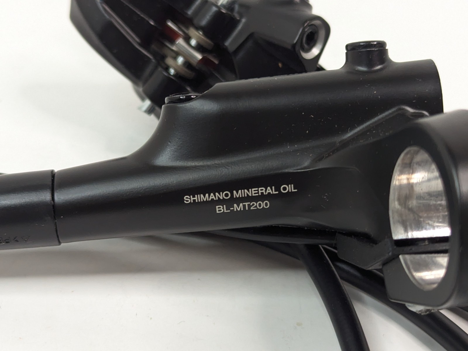Shimano BL-MT200 Hydraulic Disc Brake Left Front 800/1550mm New