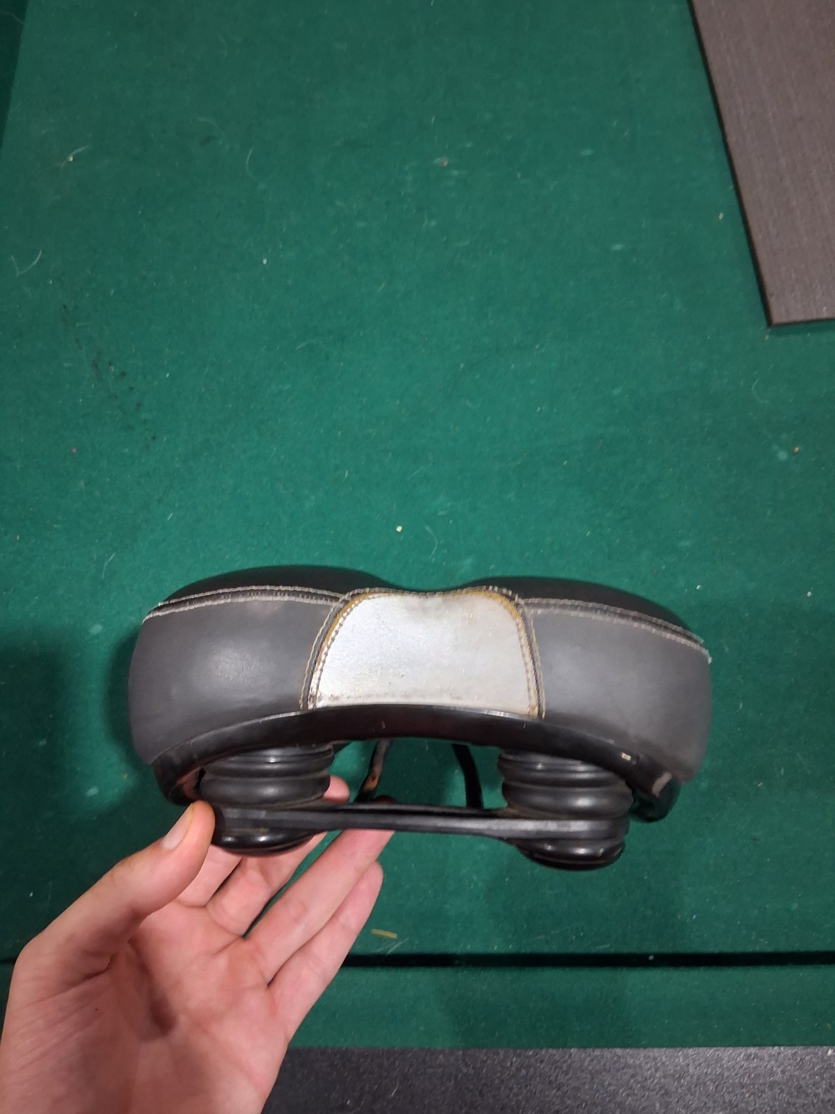 Wide and Comfortable Velo Bike Saddle black + grey