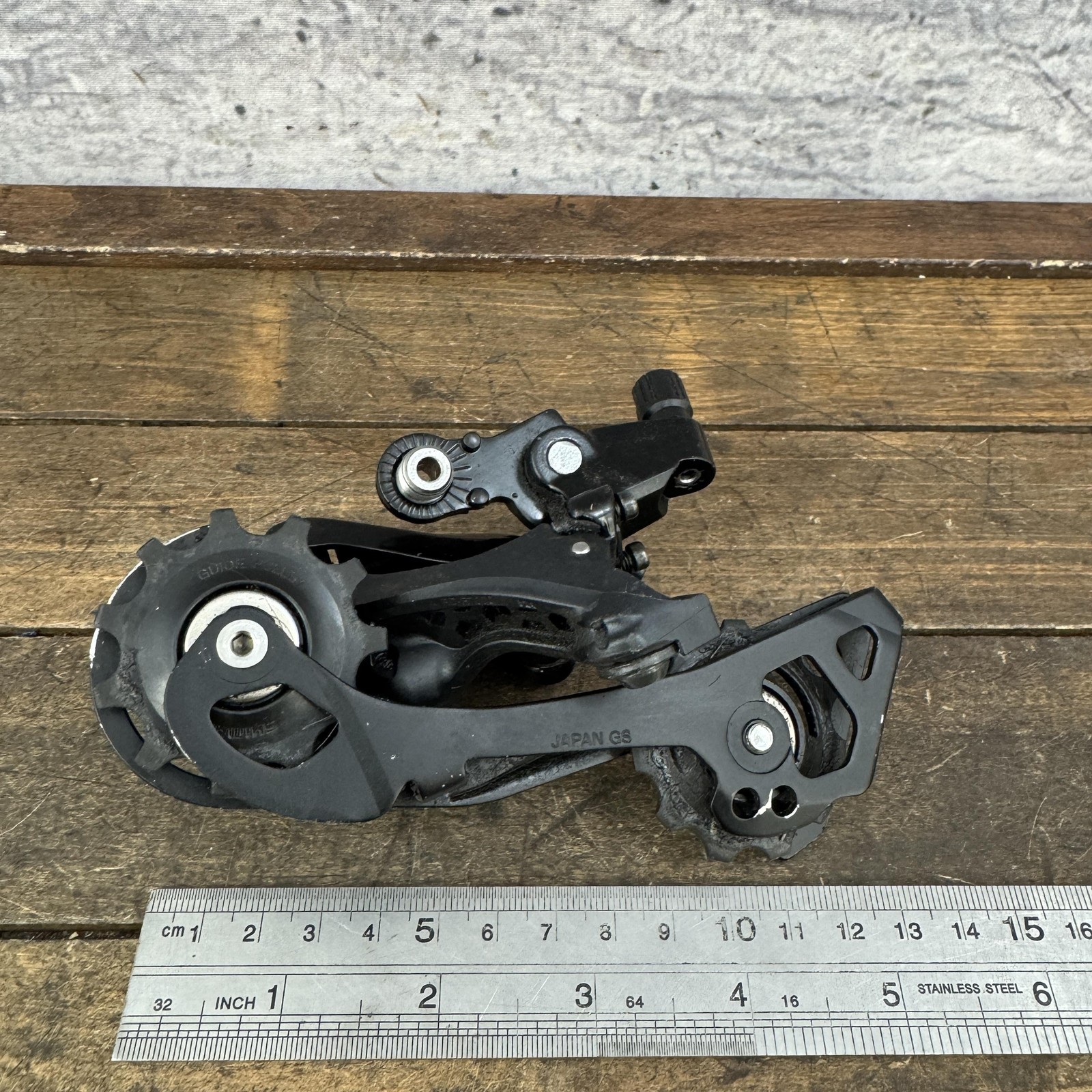 Shimano 105 RD-R7000 Rear Derailleur 11 Speed Medium Cage Black Road 225g