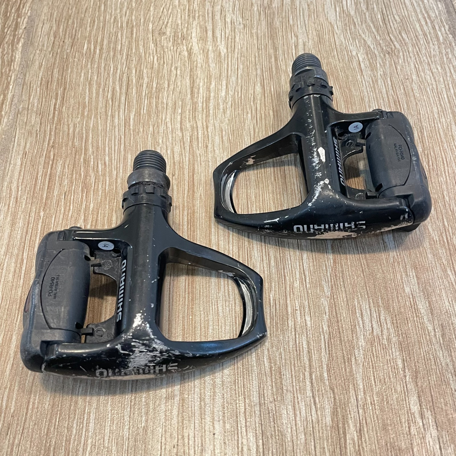 Shimano PD-R540 Clipless Road Bike Pedals SPD SL 3 Bolt Black