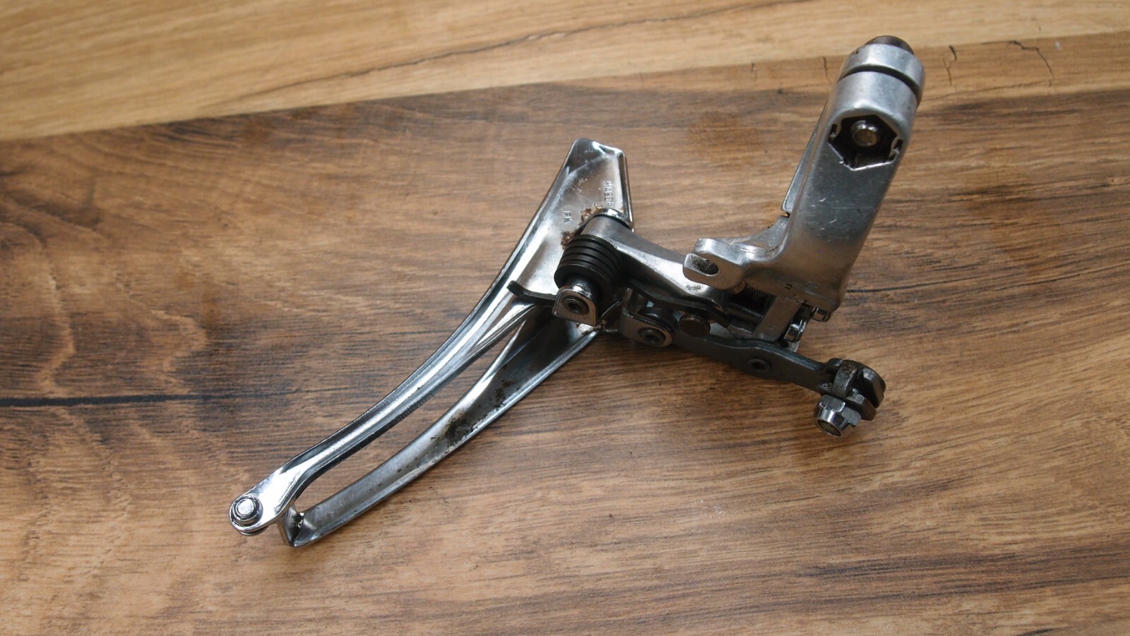 1980s front derailleur Suntour 28.6 mm bottom pull VIA Japan Maeda Ind