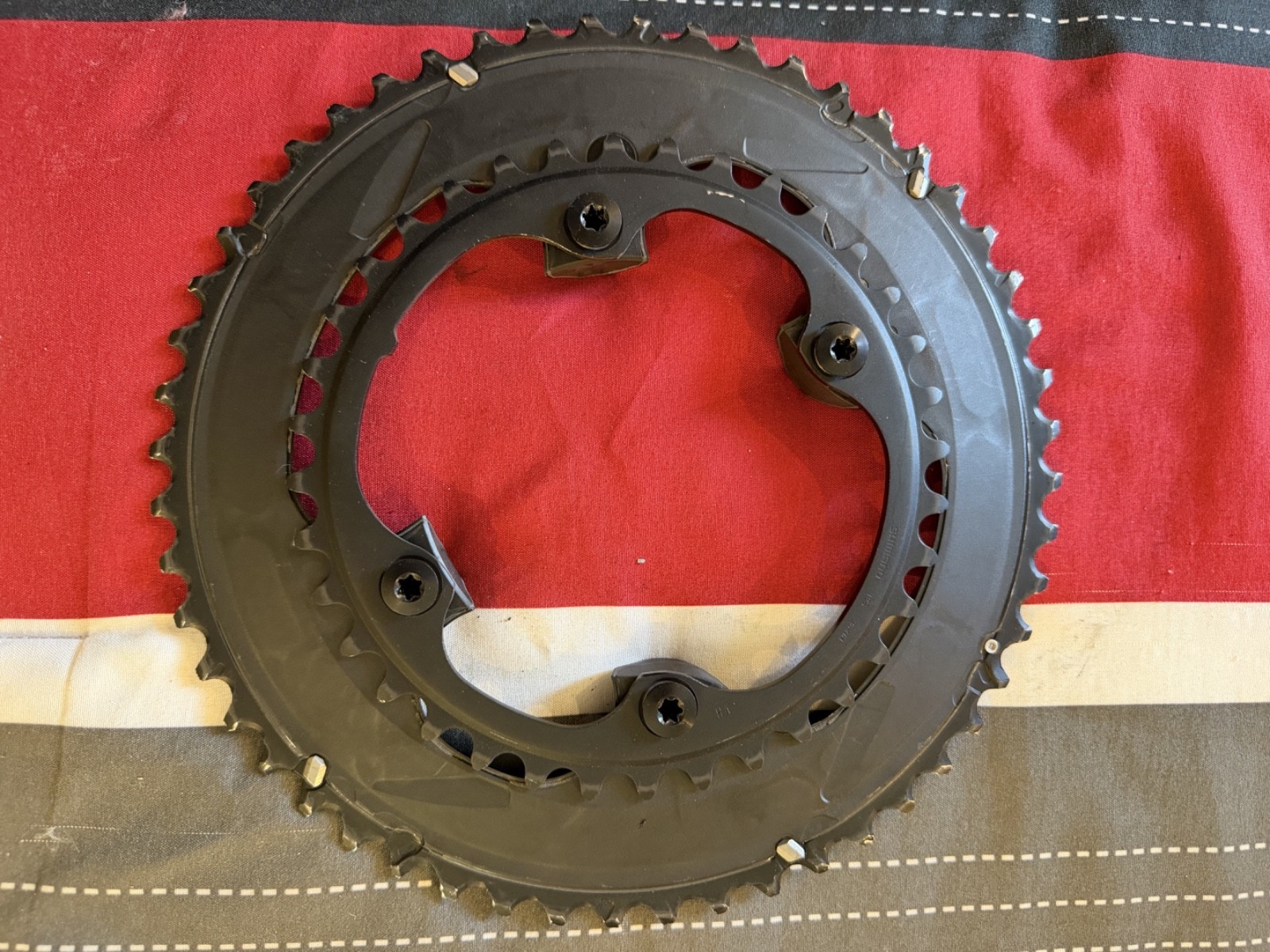 Shimano Ultegra R8100 52/36t 12-Speed Chainring Set