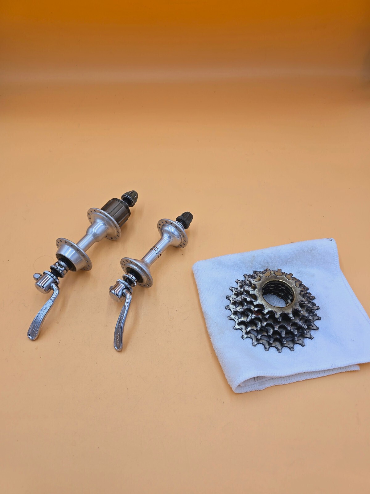 Hub Set Shimano Dura Ace 7200 EX 6 Speed Cassette Hub Set Vintage 32 Hole 126
