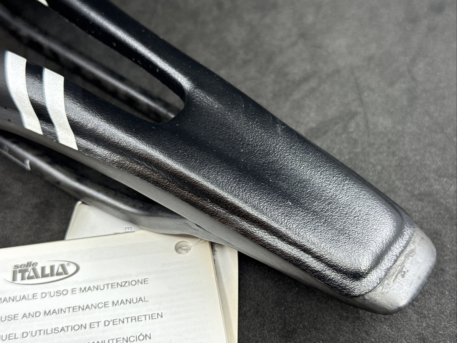 148 Grams! Selle Italia SP-01 TEKNO SuperFlow Carbon Fiber S3 285mm x 130mm
