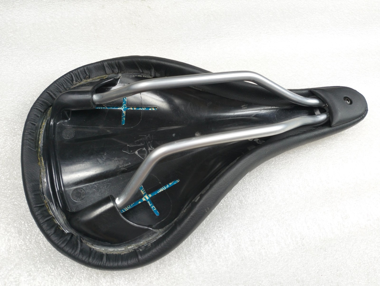 WTB DEVA REAL LEATHER SHORT NOSE SADDLE SEAT ROAD MTB 250MMX142MM