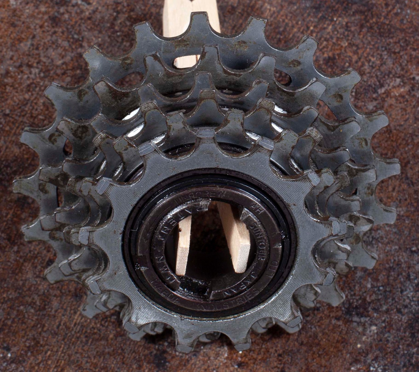 Vintage 80s Suntour New Winner 13 X 21 tooth freewheel Italian thread EX+