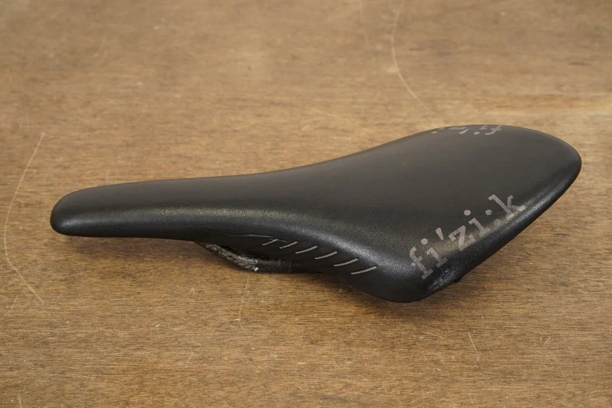 126mm (Regular) Fizik Arione R1 Carbon Rail Road Saddle 188g
