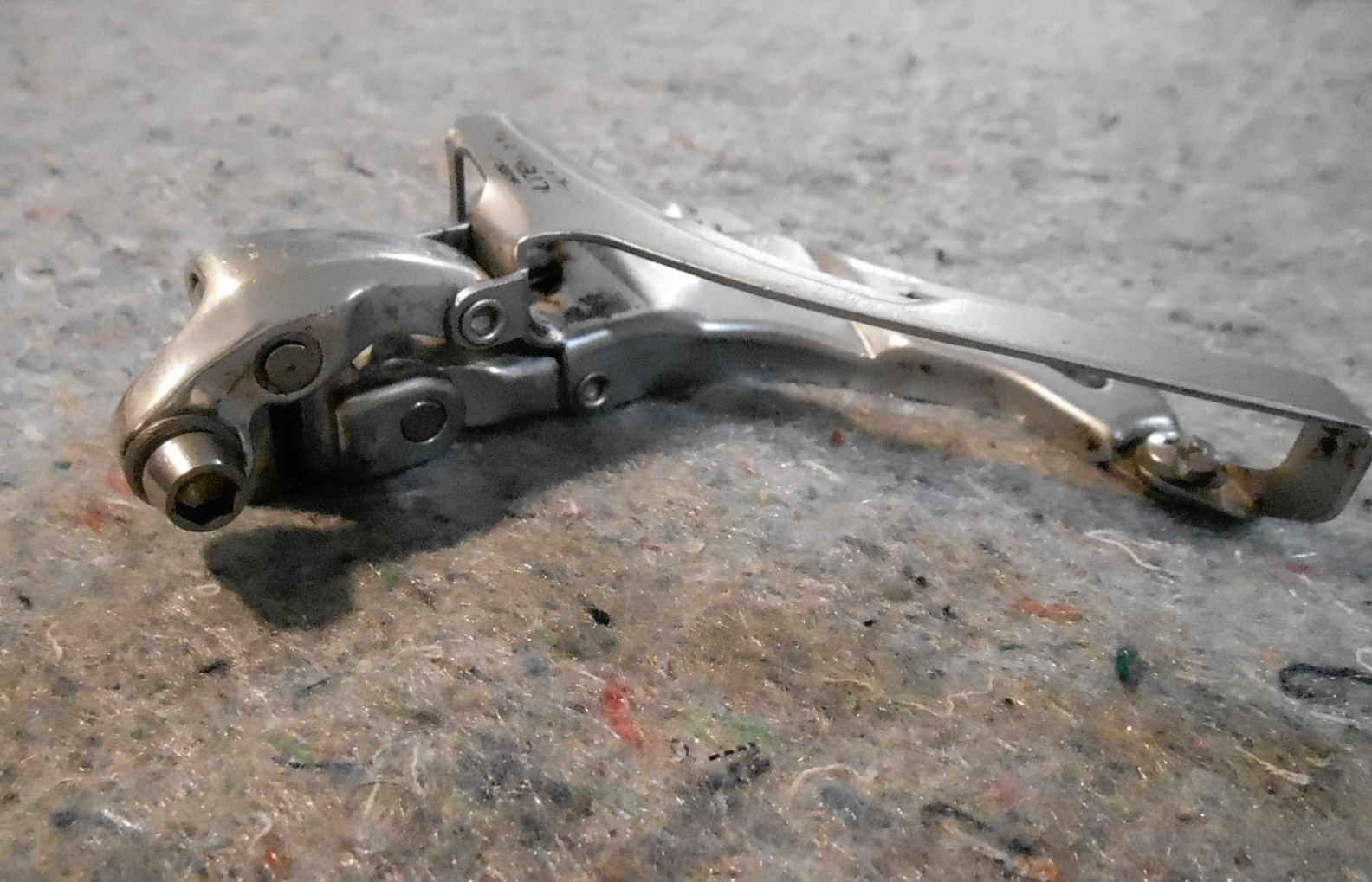 Shimano Ultegra Triple, Braze-On Mount, Bottom Pull Front Derailleur FD-6603