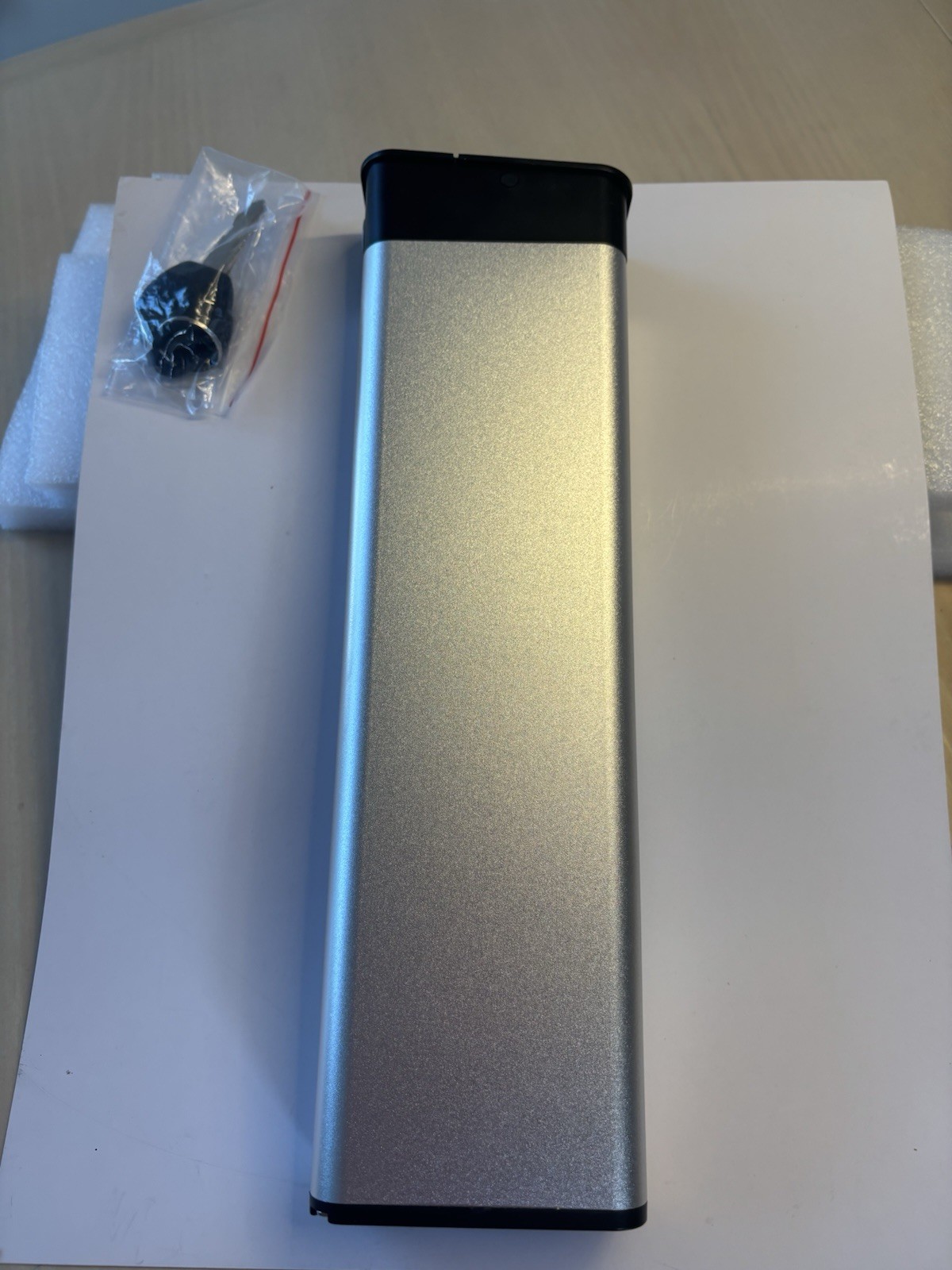 36V 10Ah 360Wh Li-Ion Ebike Battery Pack Silver/Black Aluminum w/ Keys
