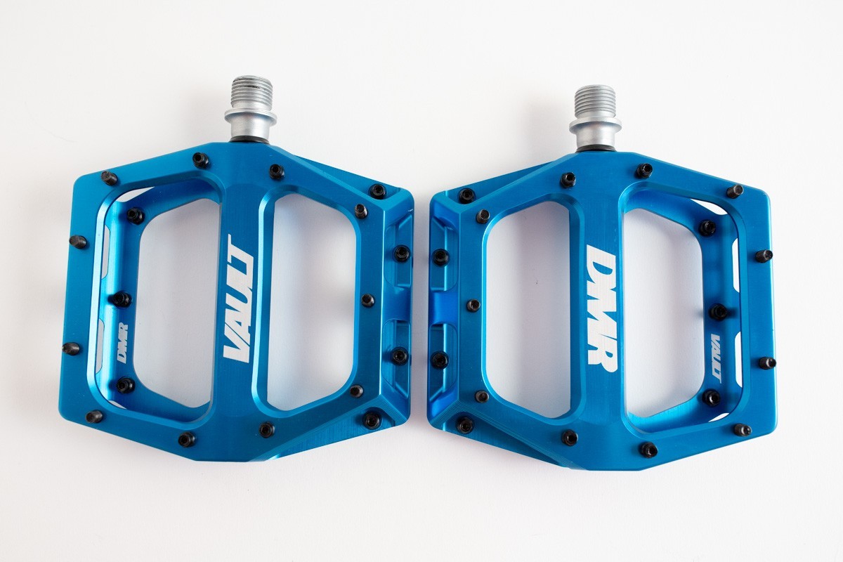 New DMR Vault Pedals Blue 9/16″ Aluminum MTB Platform Pedals